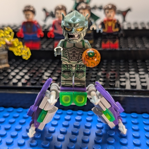 8 Minifigures- Spiderman No Way Home Heroes and Villains Green Goblin Electro - Picture 4 of 12